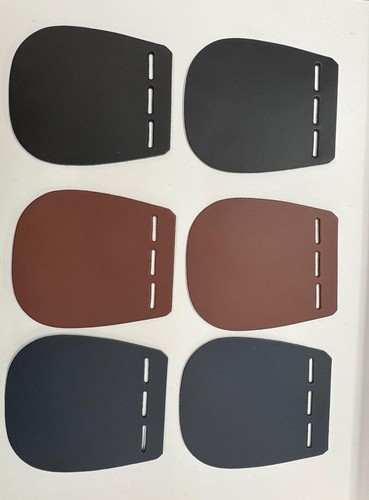 Paar leder schnallenschoner - leder, 1